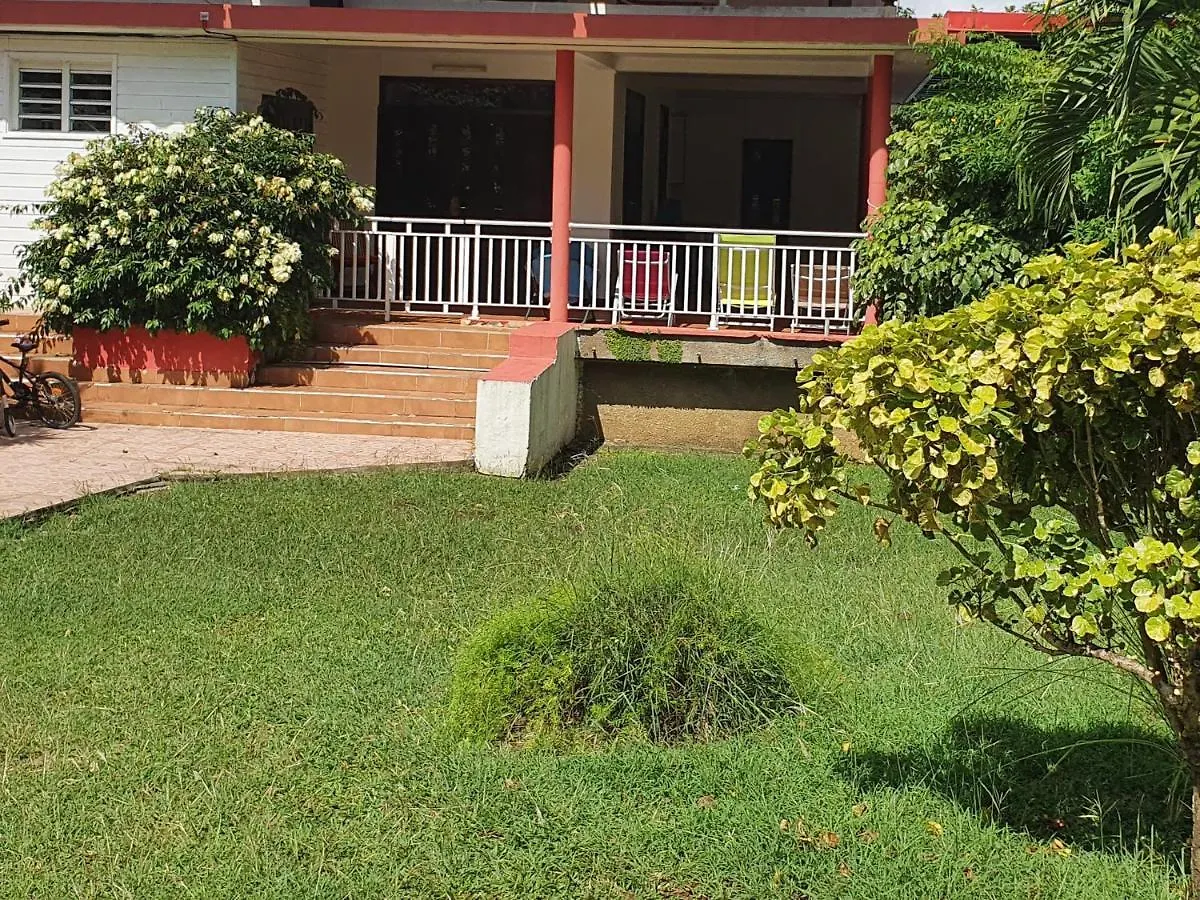Holiday home Gites Espace Quietude Villa Les Orchidees Avec Wifi Petit-Bourg