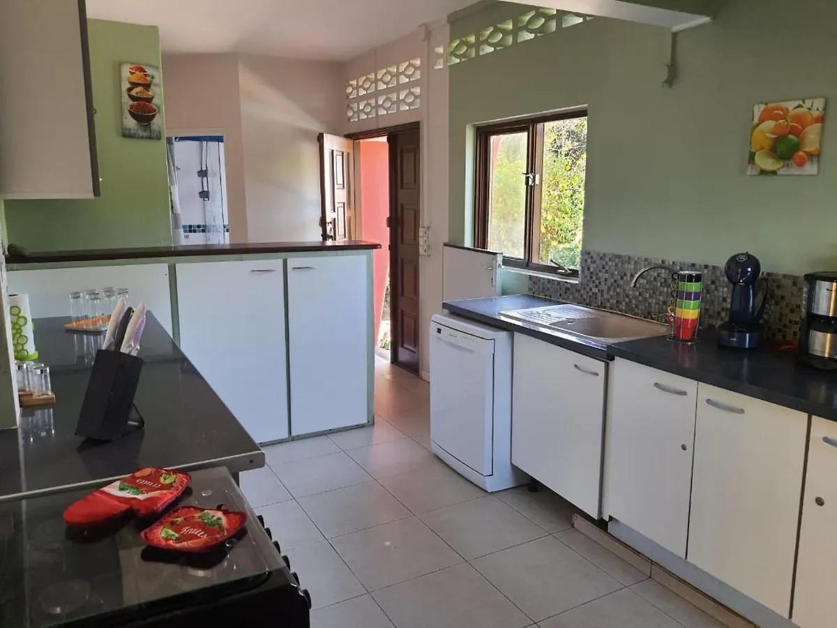 Gites Espace Quietude Villa Les Orchidees Avec Wifi Petit-Bourg