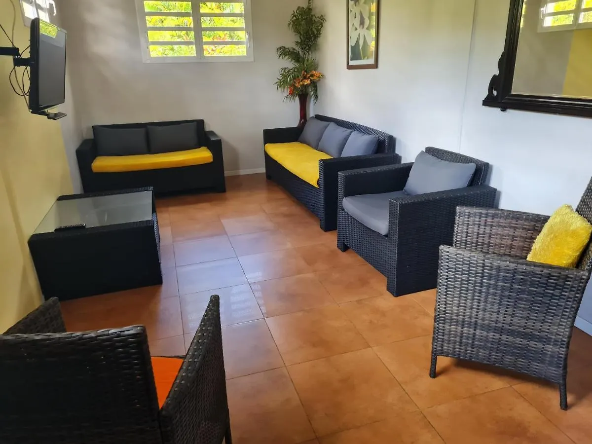 Gites Espace Quietude Villa Les Orchidees Avec Wifi Petit-Bourg 0*,  Guadeloupe