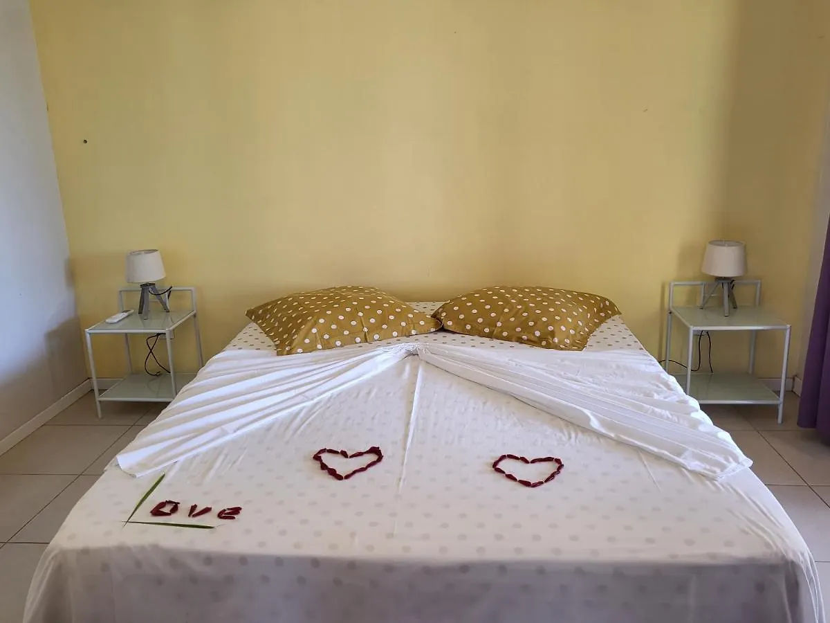 Gites Espace Quietude Villa Les Orchidees Avec Wifi Petit-Bourg Holiday home